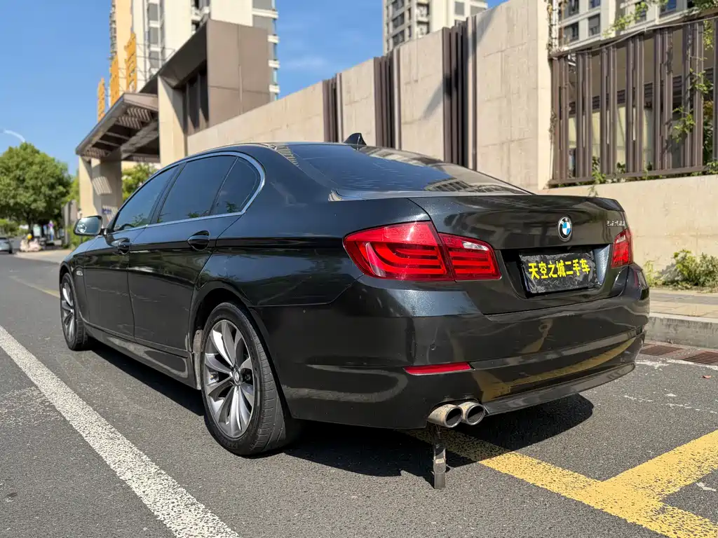 BMW 5 Series 2013 — фото 14