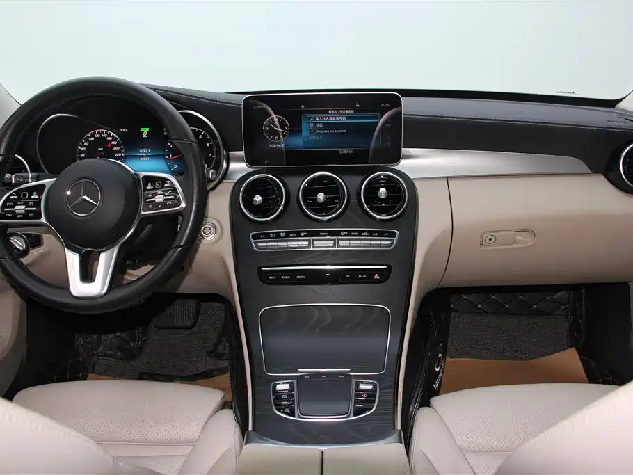 Mercedes-Benz C-Class 2019 — фото 13
