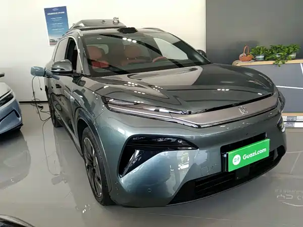 BYD Tang L 2025