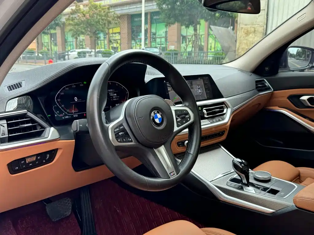 BMW 3 Series 2020 — фото 20