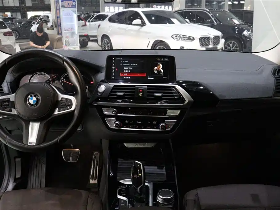 BMW X3 2018 — фото 9