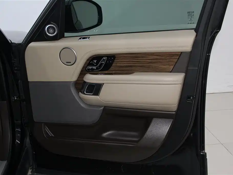 Land Rover Range Rover 2019 — фото 12