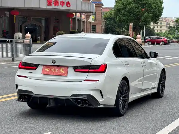 BMW 3 Series 2021