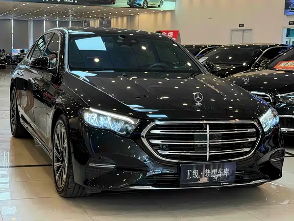 Mercedes-Benz E-Class 2024