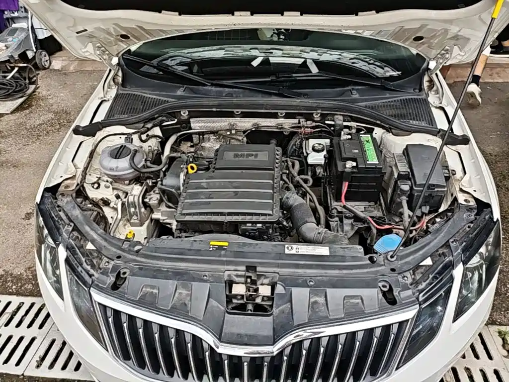Skoda Octavia 2018 — фото 20