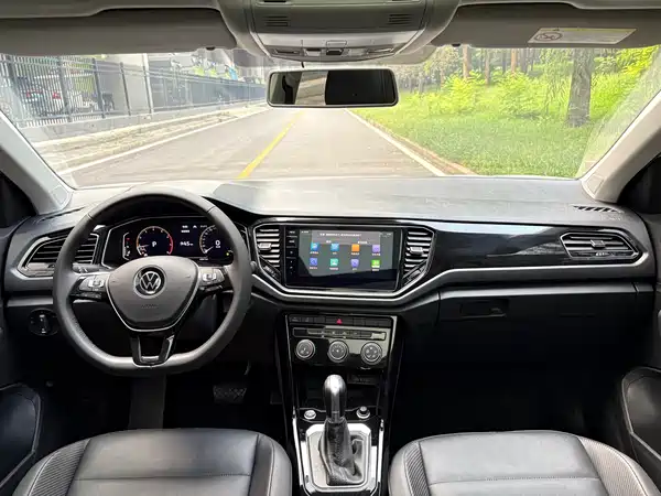 Volkswagen T-Roc 2021
