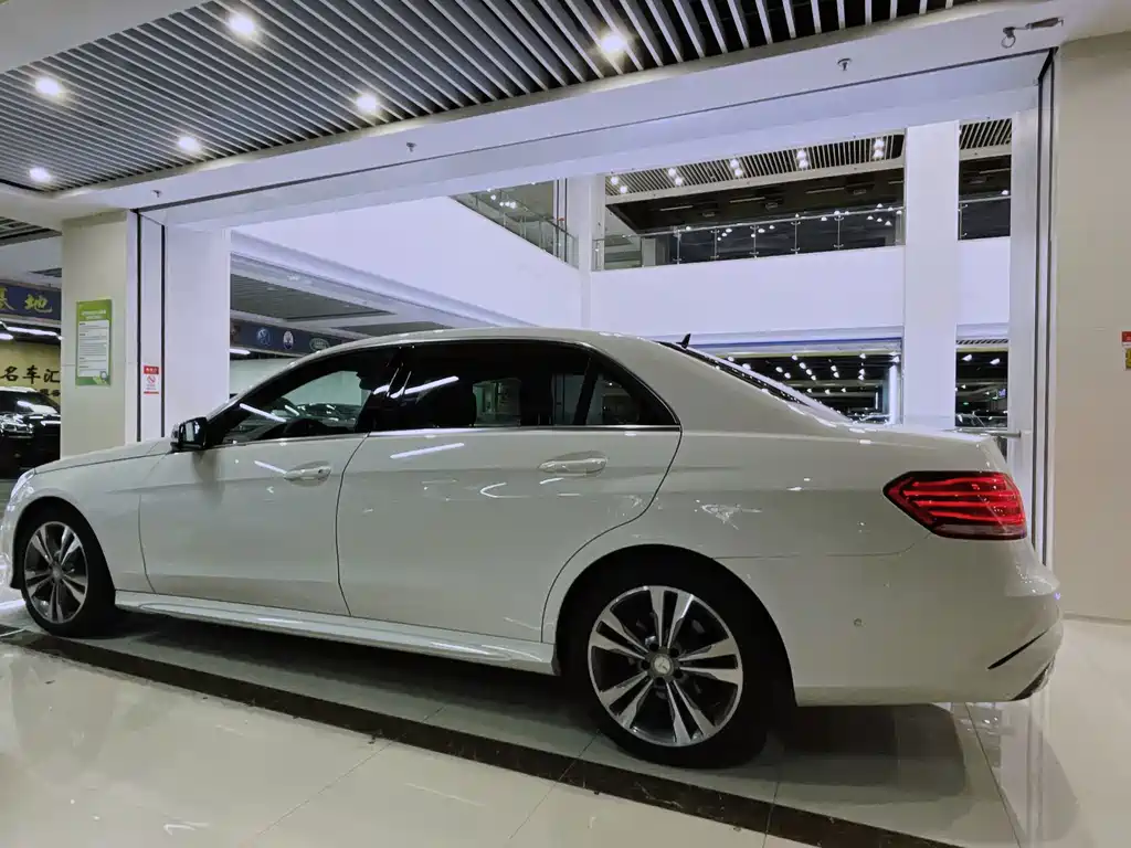 Mercedes-Benz E-Class 2016