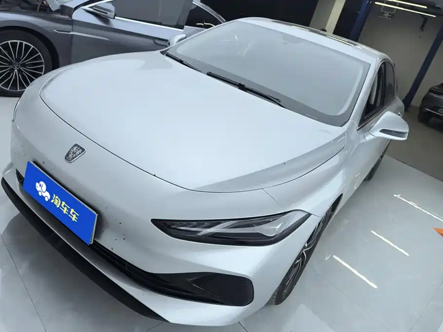 Roewe D7 2025