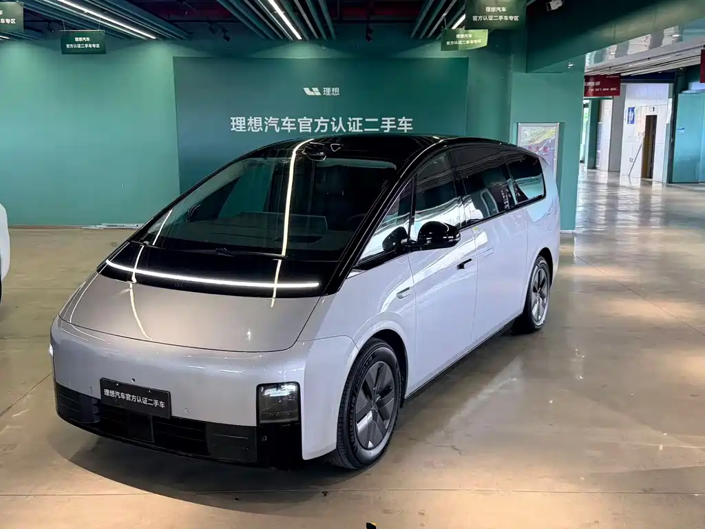 Li Auto MEGA 2024