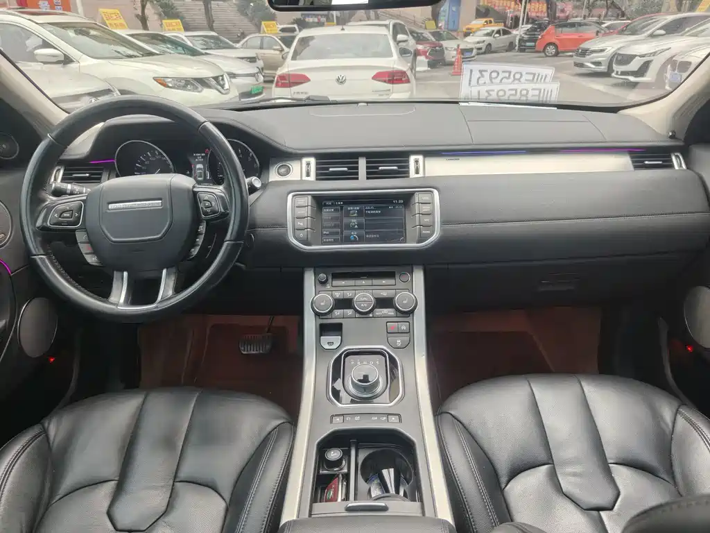 Land Rover Evoque 2015 — фото 11