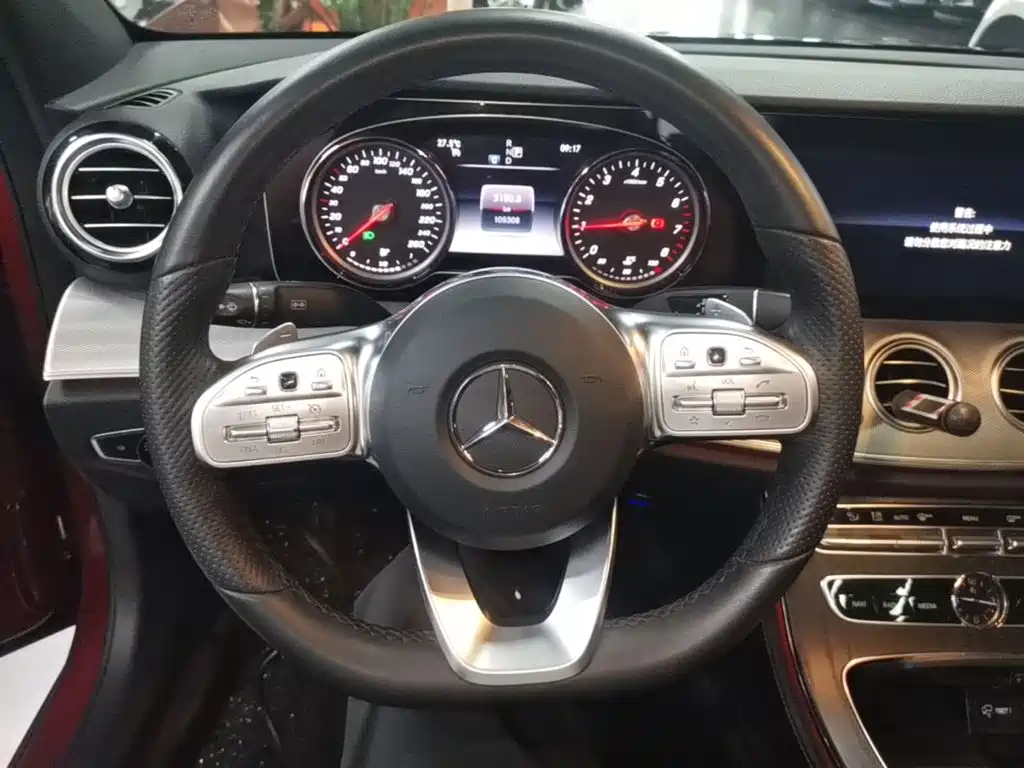 Mercedes-Benz E-Class 2019 — фото 11