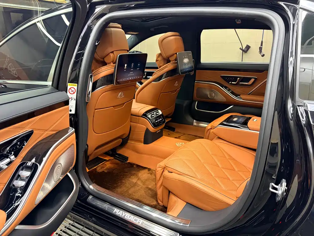 Mercedes-Benz Maybach S-Class 2023