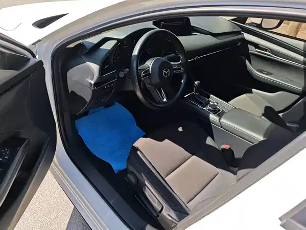 Mazda 3 Axela 2022