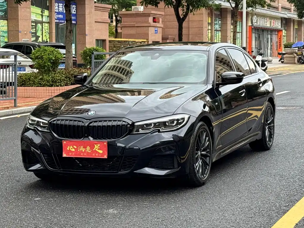 BMW 3 Series 2021