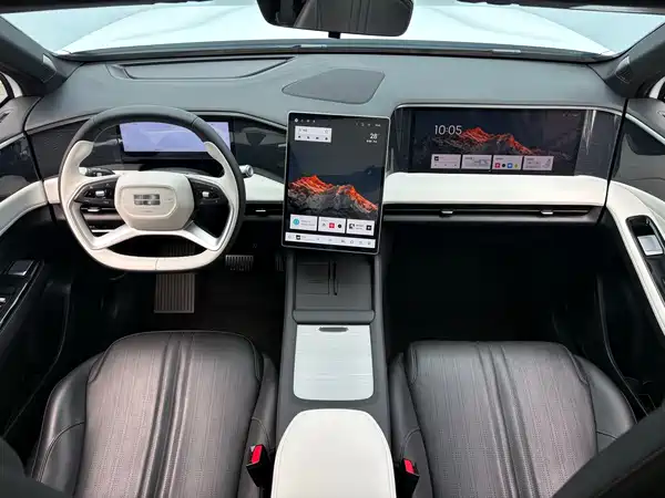 Geely Galaxy L7 2024