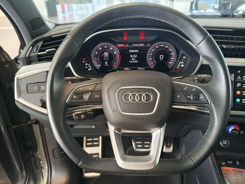 Audi Q3 2025 — фото 14