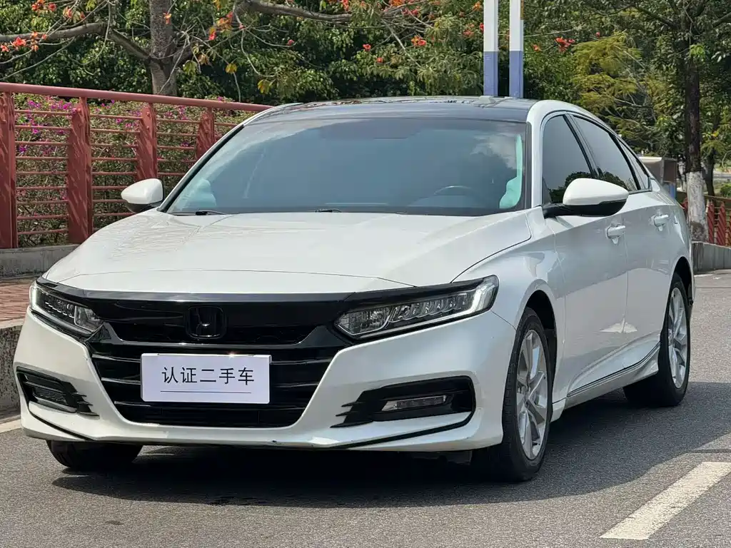 Honda Accord 2021 — фото 1