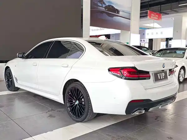 BMW 5 Series 2022
