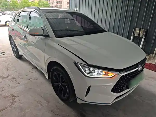 BYD e2 2020