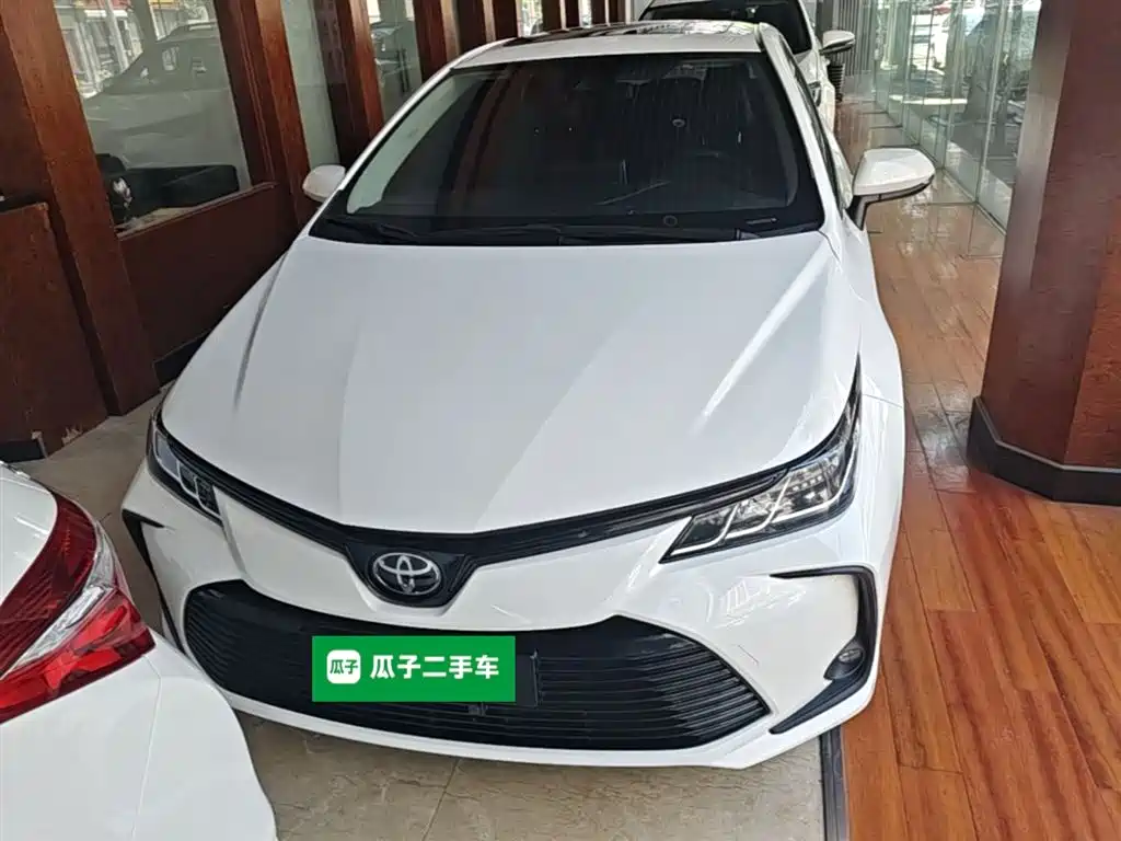 Toyota Corolla 2020 — фото 3