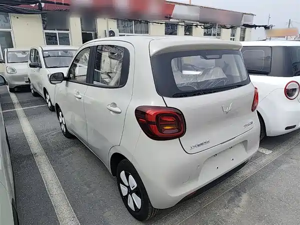 Wuling Hongguang MINIEV 2025