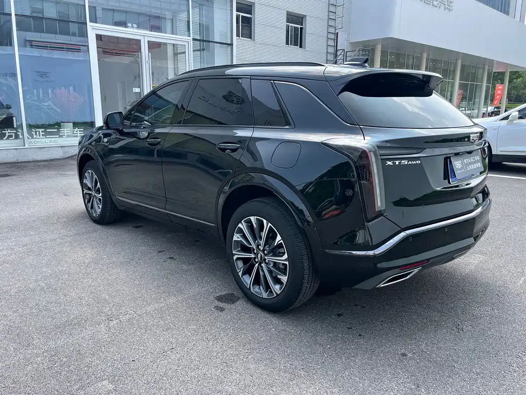 Cadillac XT5 2024 — фото 12