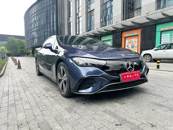 Mercedes-Benz EQE 2022