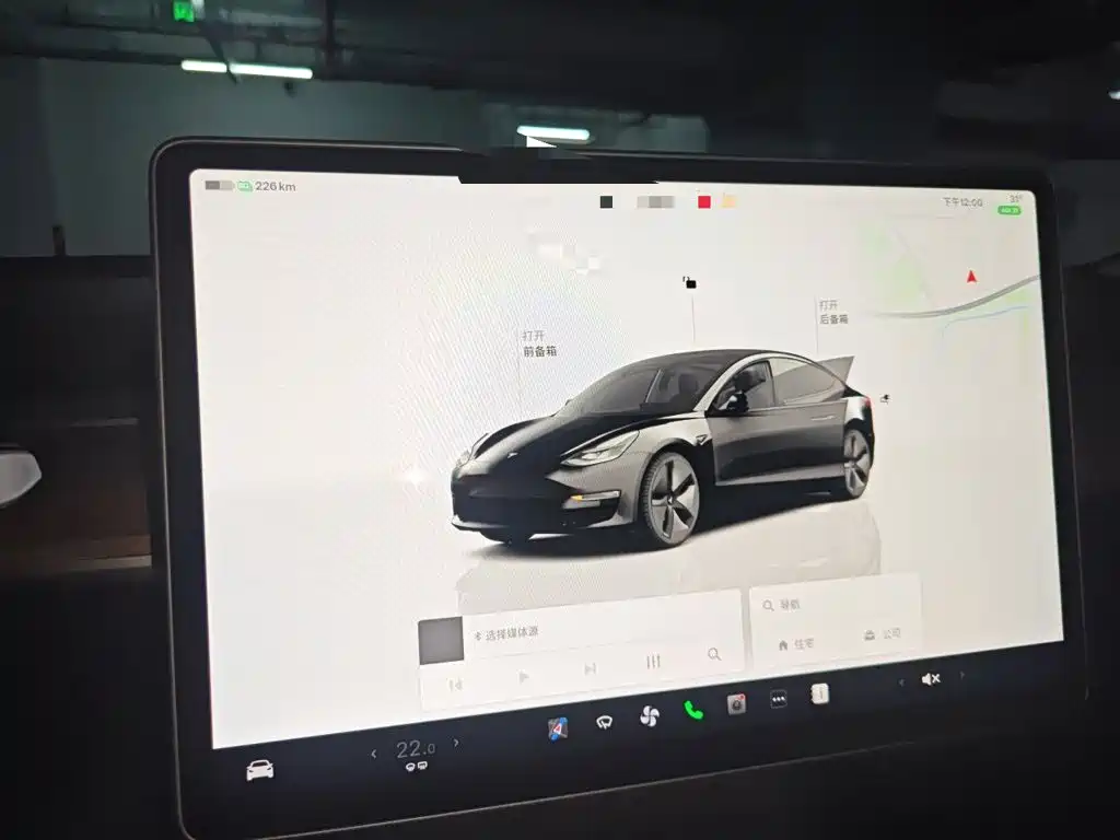 Tesla Model 3 2022 — фото 12
