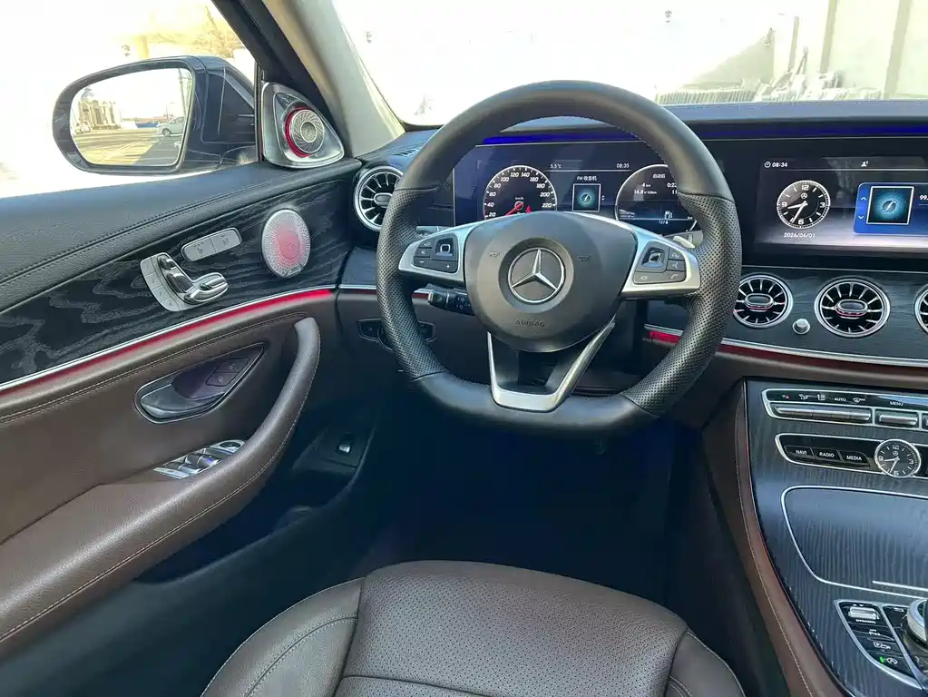 Mercedes-Benz E-Class 2018 — фото 9
