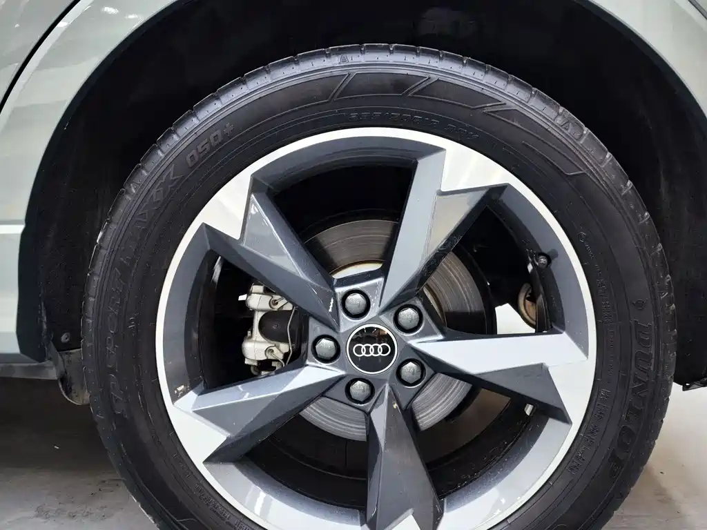 Audi Q3 2022 — фото 18