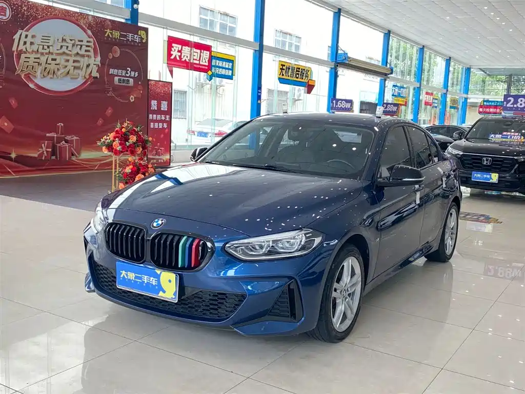 BMW 1 Series 2021 — фото 1