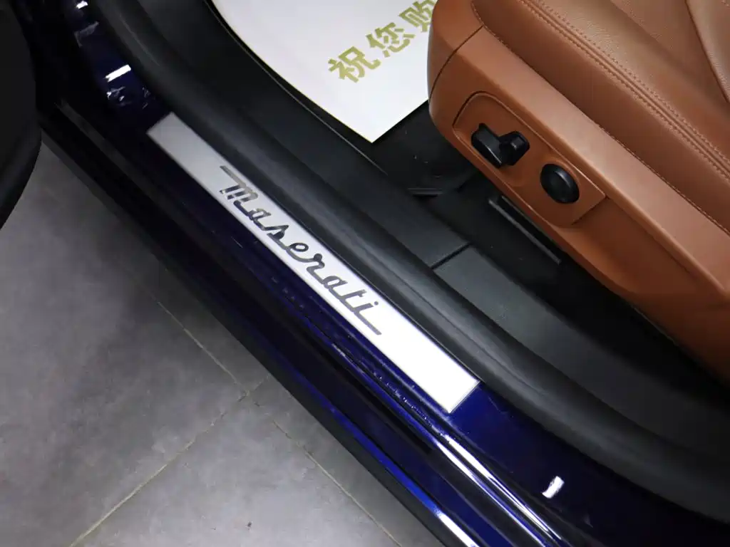Maserati Ghibli 2020 — фото 10