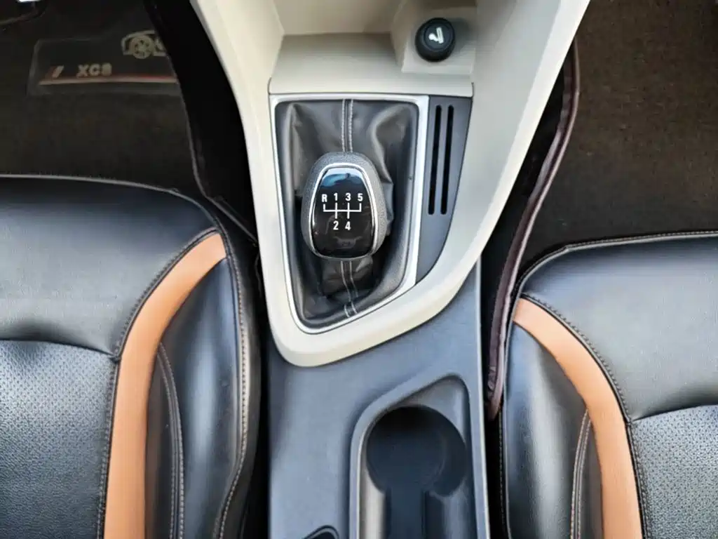 Buick Excelle GT 2015 — фото 14