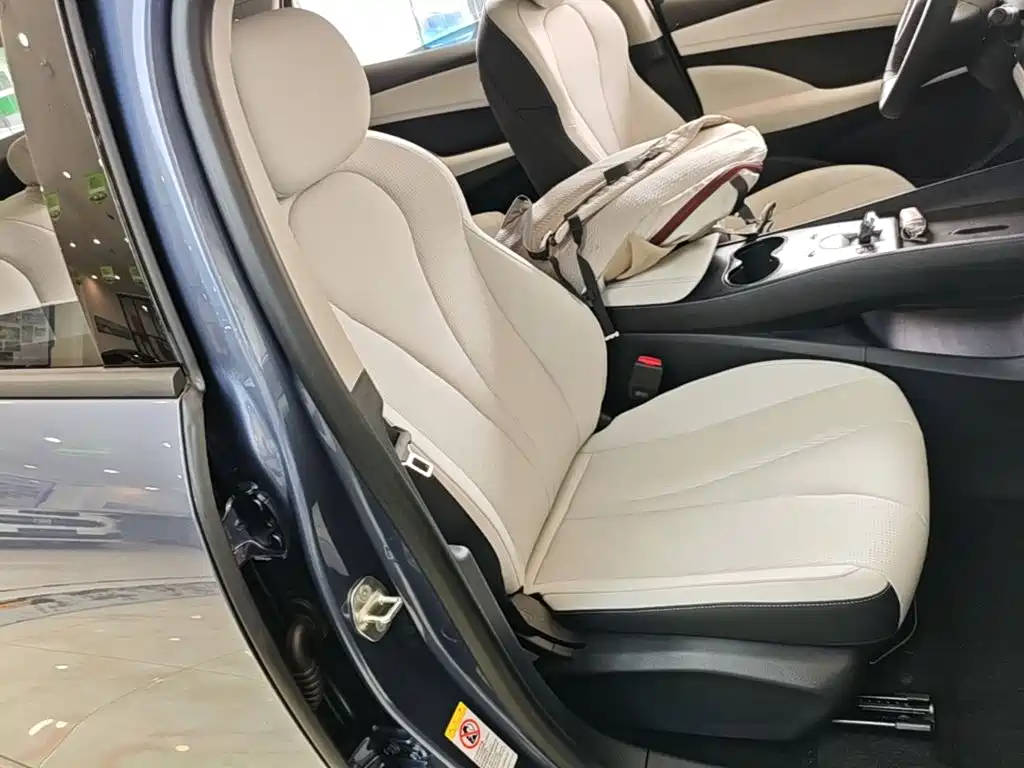 BYD Seal 05 DM-i 2025 — фото 25