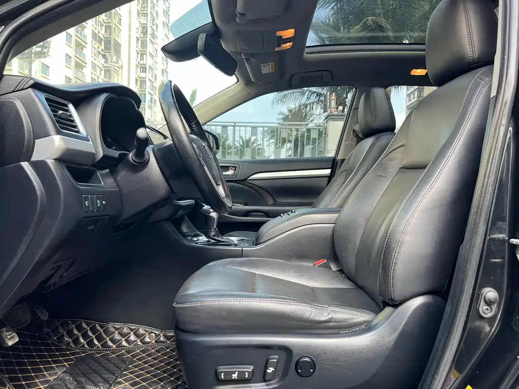 Toyota Highlander 2020 — фото 15