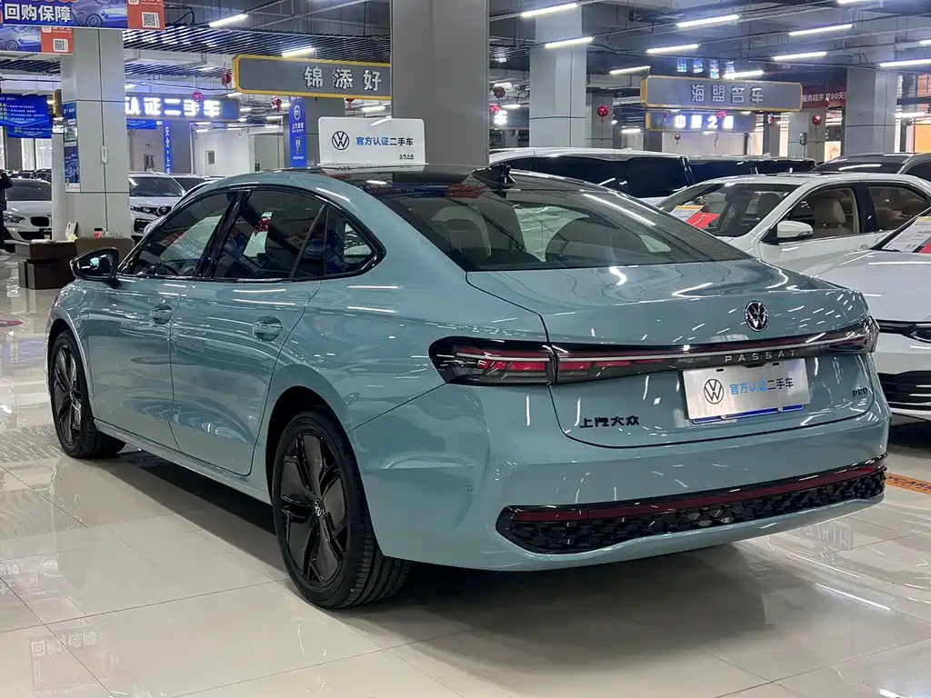 Volkswagen Passat 2024