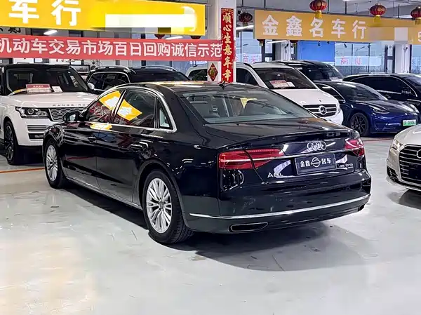 Audi A8 2014