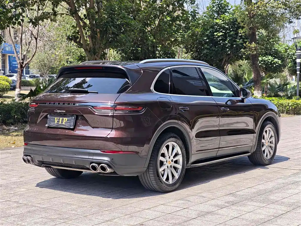 Porsche Cayenne 2018 — фото 17