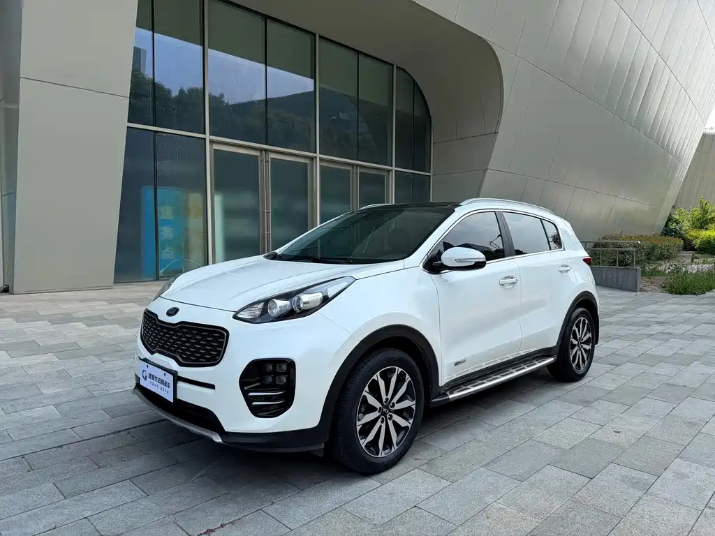 Kia KX5 2016 — фото 1