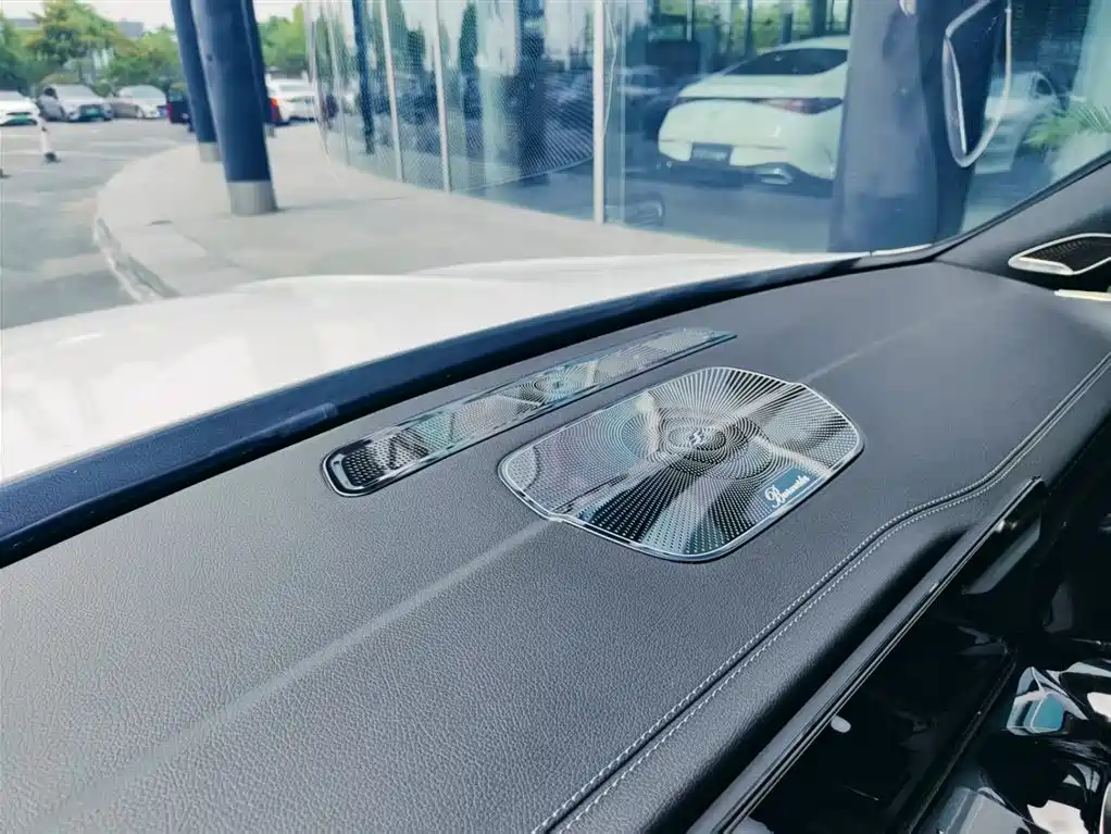 Mercedes-Benz GLB 2023 — фото 12