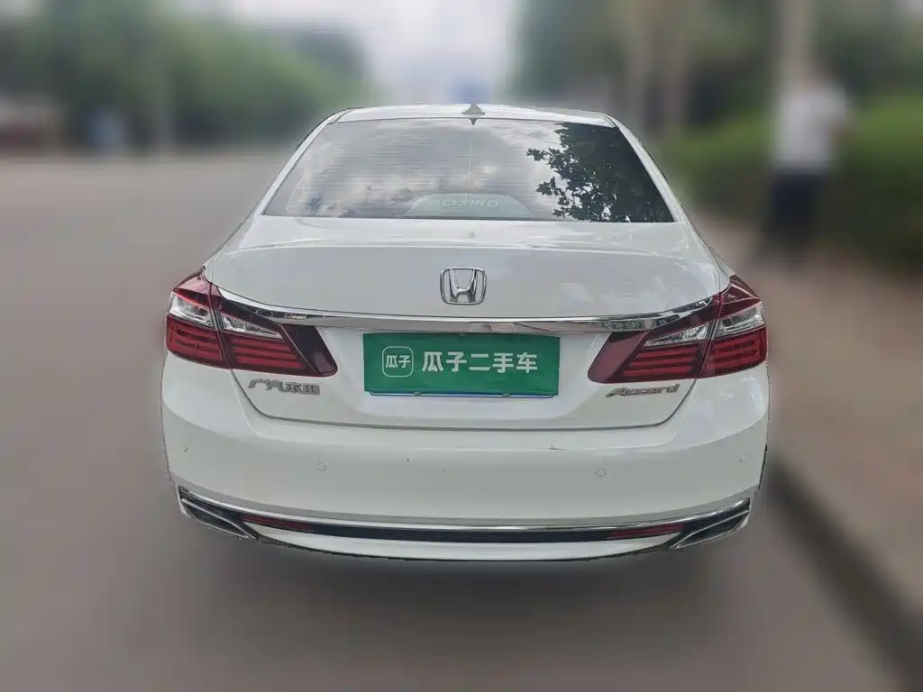Honda Accord 2017 — фото 3