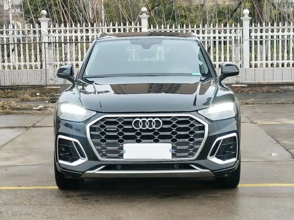 Audi Q5L 2022 — фото 2