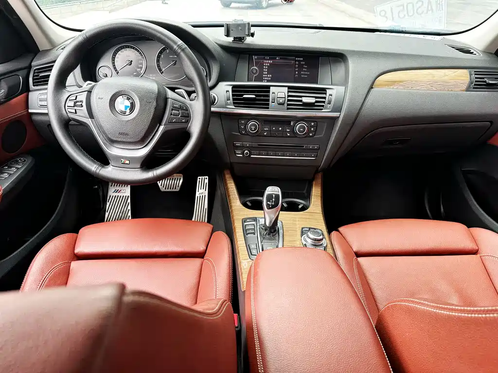 BMW X3 2012 — фото 15