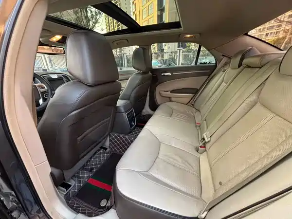 Chrysler 300C 2013