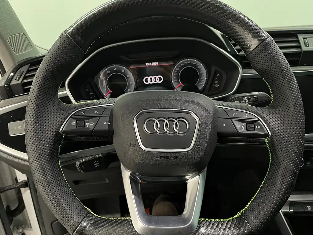 Audi Q3 2022 — фото 11