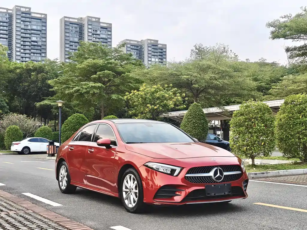 Mercedes-Benz A-Class 2019 — фото 4