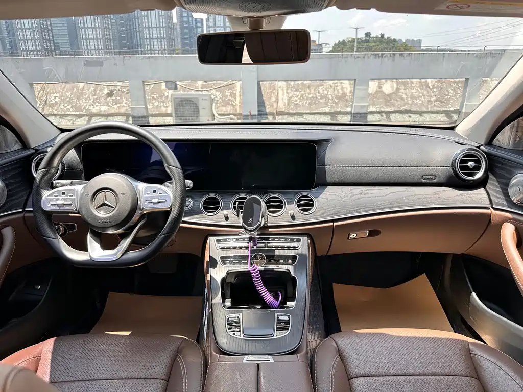 Mercedes-Benz E-Class 2020 — фото 13