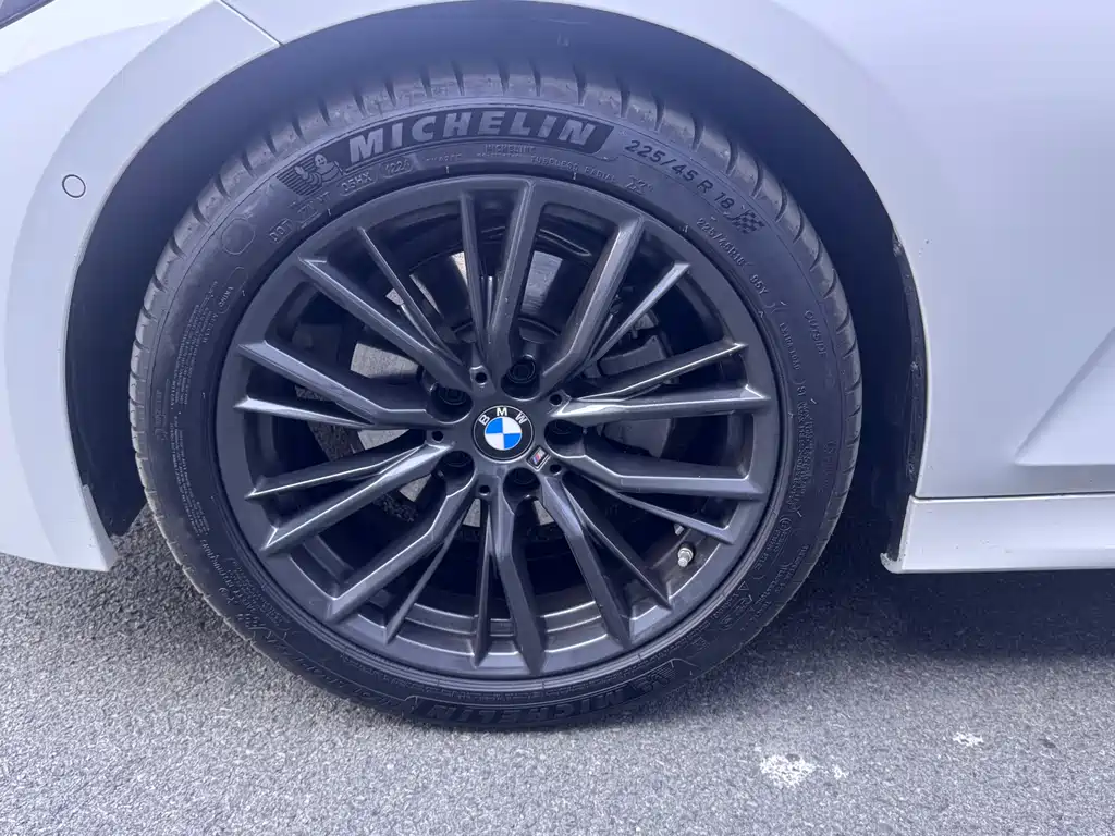 BMW 3 Series 2022