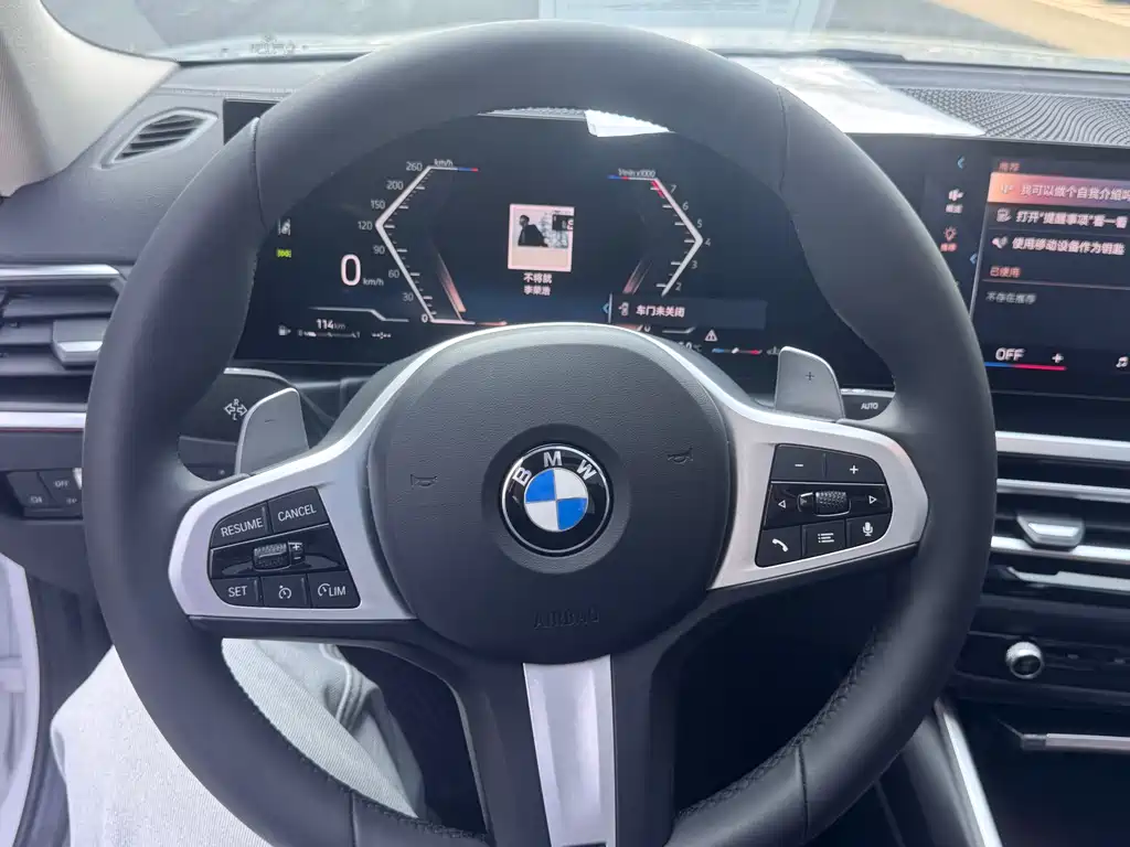 BMW 3 Series 2022 — фото 10