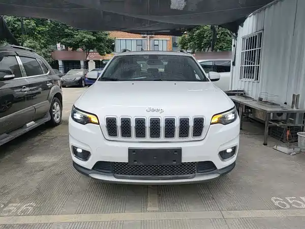 Jeep Cherokee 2020